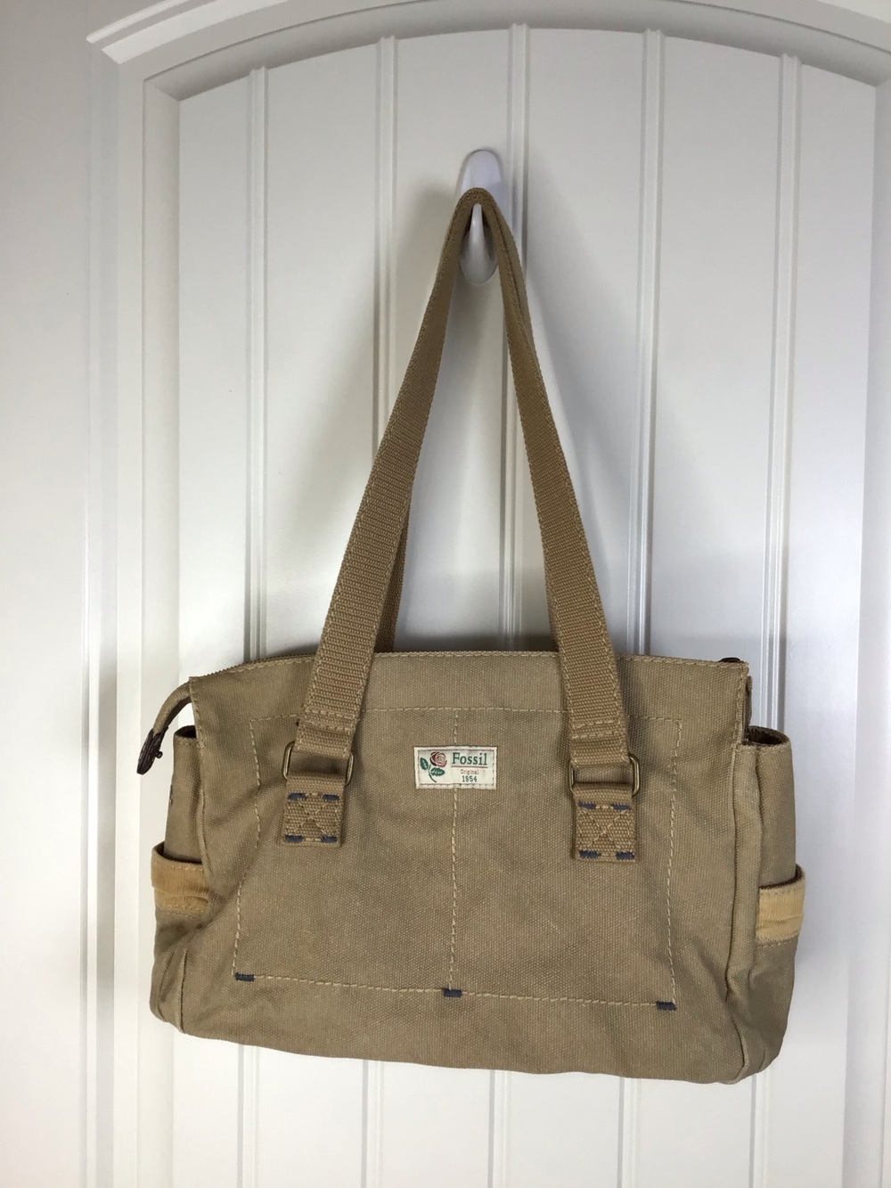 Fossil Canvas Utility Shoulder Bag Multi Pocket in Khaki. - Picture 2 of 10